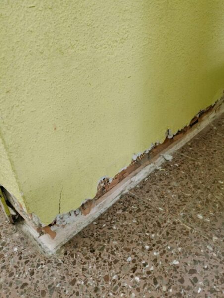 La Bustia desperfectes escola Montcau Gelida 9