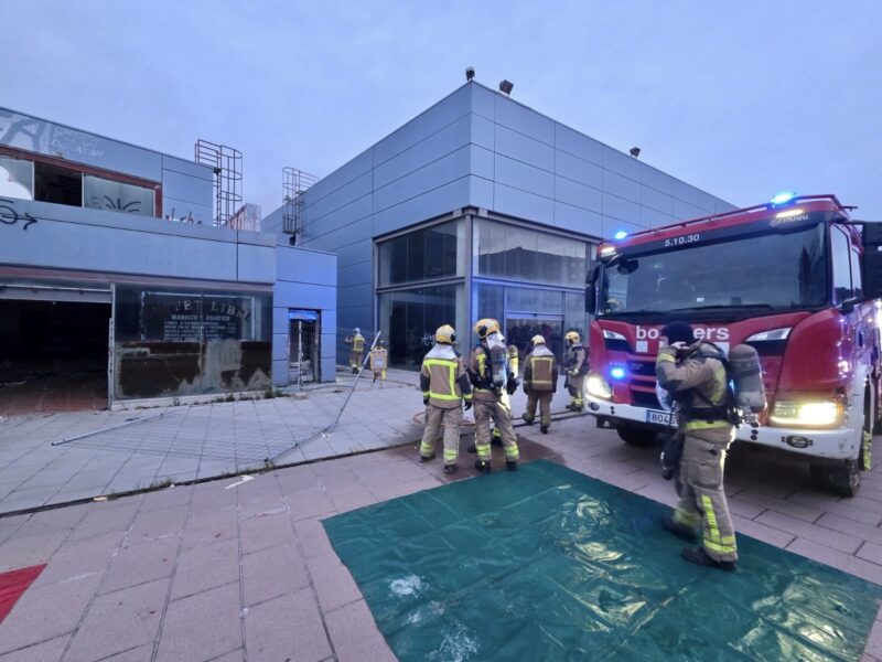La Bustia incendi 9 febrer 2026 Atrium Sant Andreu