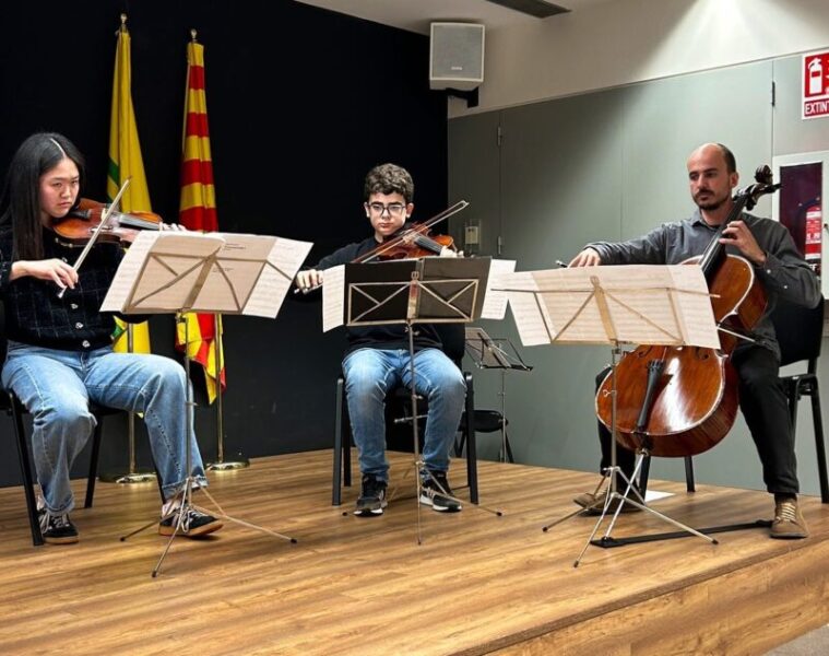 La Bustia presentacio llibre Angel Manuel Hernandez Esparreguera 3