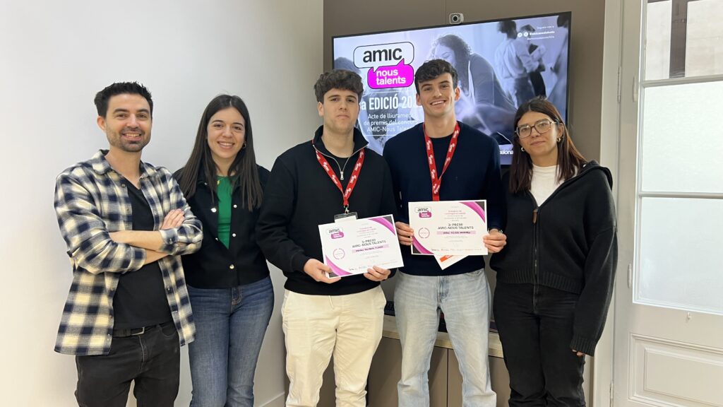 La Bustia tercer premi AMIC Nous Talents 2026 Sergi Felez Esparreguera Arnau Escobar Barcelona