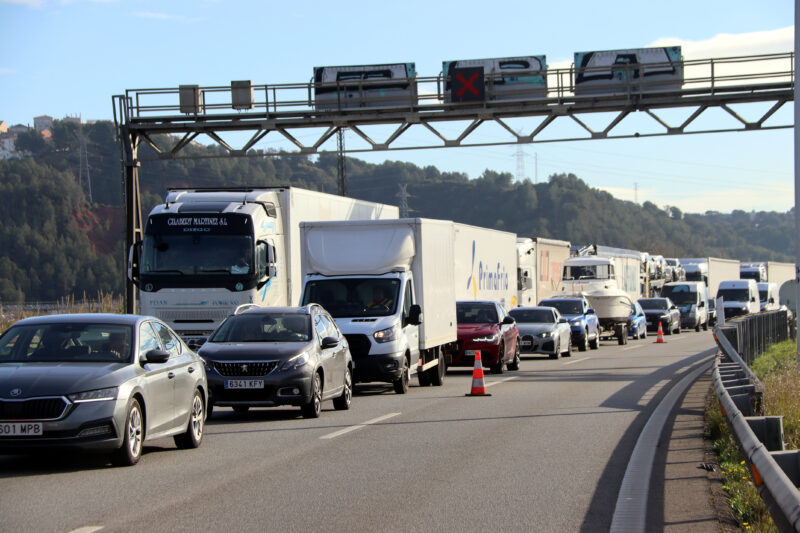 La Bustia vehicles aturats AP7