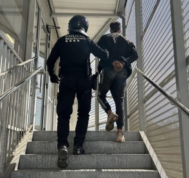 La Bustia detencio Policia Local Martorell 16 març 2