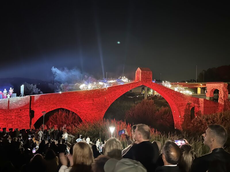La Bustia Llegenda Pont del Diable Fira Primavera Martorell foto La Bustia