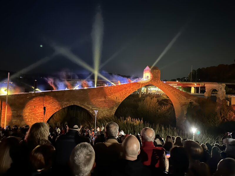 La Bustia Llegenda Pont del Diable Fira Primavera Martorell foto La Bustia
