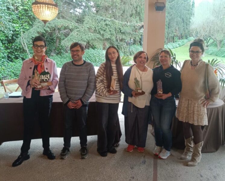 La Bustia Mostra Esparrecs Esparreguera