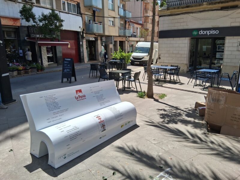La Bustia bancs literaris Olesa 6