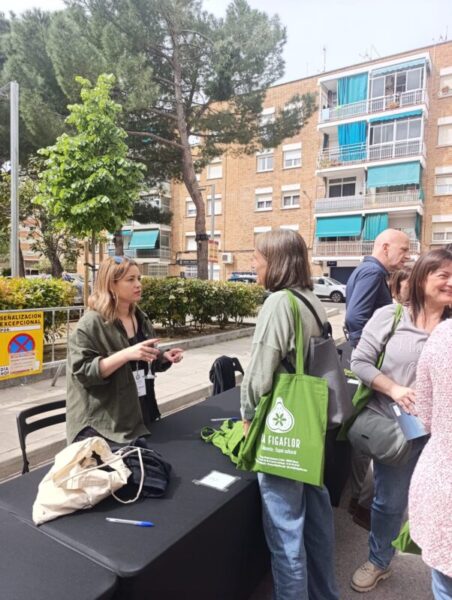 La Bustia esmorzar autors Figaflor Abrera