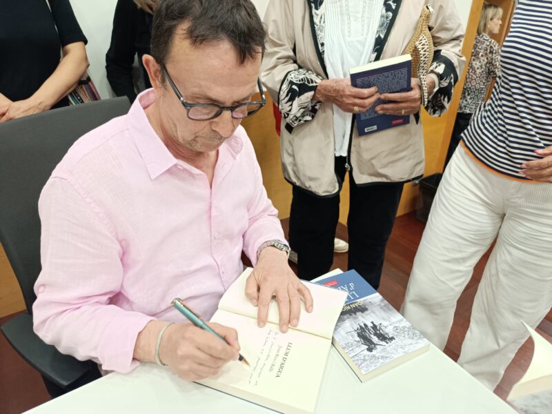 La Bustia llibre llum aigua 6