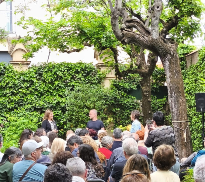 La Bustia presentacio El test de la flor malva Jordi Llavina i Marta Espincah Gelida