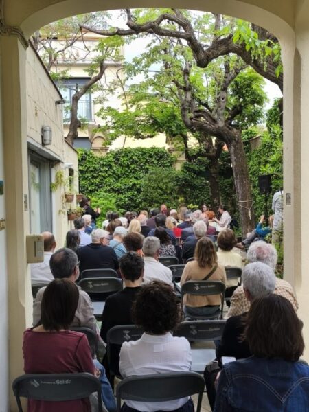 La Bustia presentacio El test de la flor malva Jordi Llavina i Marta Espincah Gelida
