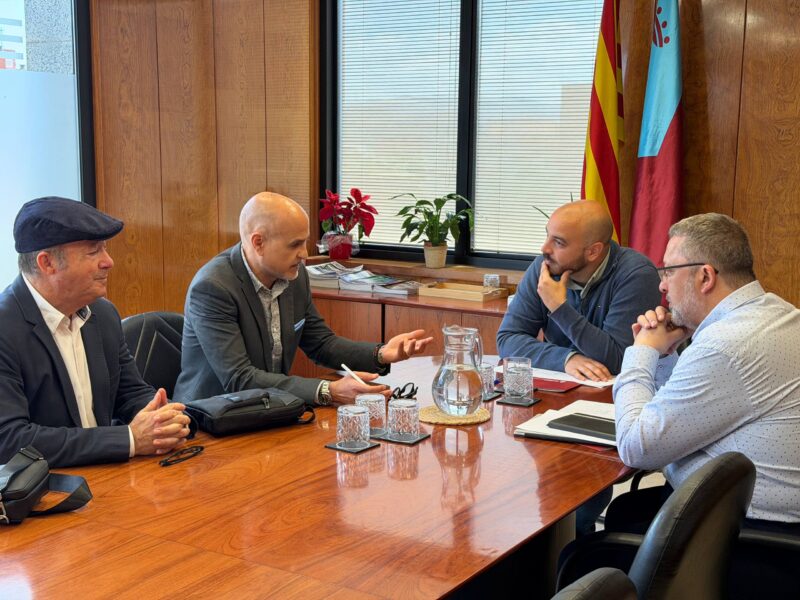 La Bustia reunio ajuntaments Sant Andreu i Castellvi