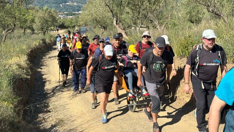 La Bustia caminada inclusiva Olesa 2