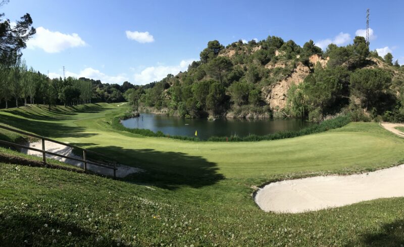La Bustia camp del Club Golf Barcelona Sant Esteve 1