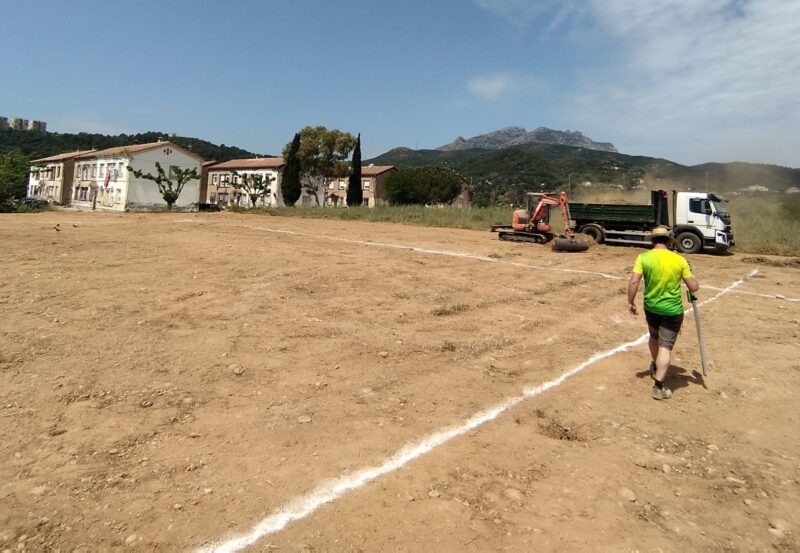 La Bustia camp futbol la Flora Olesa 3