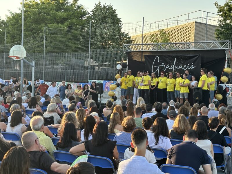 La Bustia manifest docents graduacio Blanxart Olesa