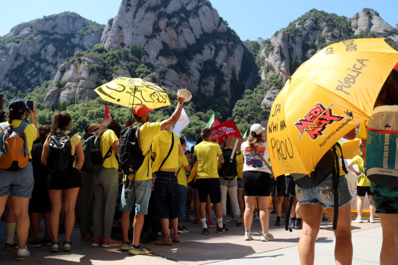 La Bustia manifestacio docents Montserrat