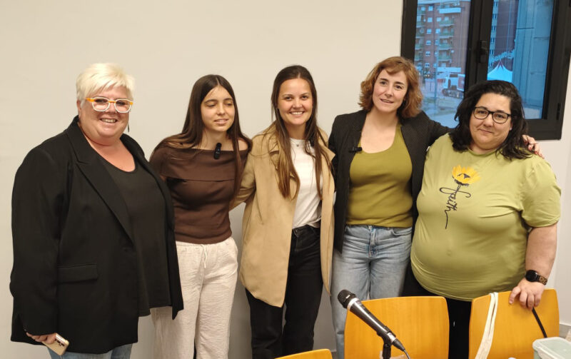 La Bustia presentacio abril 2026 llibres Assotea Sant Andreu 1