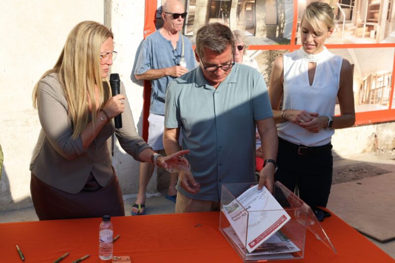 La Bustia primera pedre Residencia del Riu Martorell 11