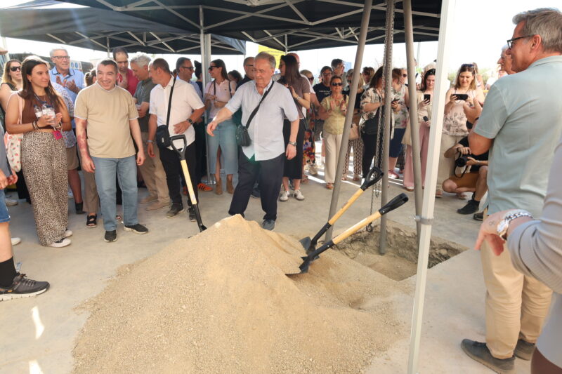 La Bustia primera pedre Residencia del Riu Martorell 14