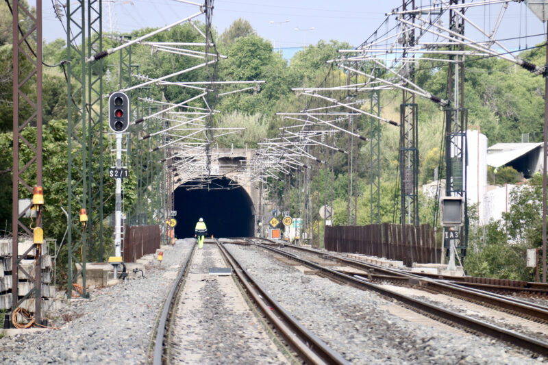 La Bustia tunel de Rubi R8 Renfe