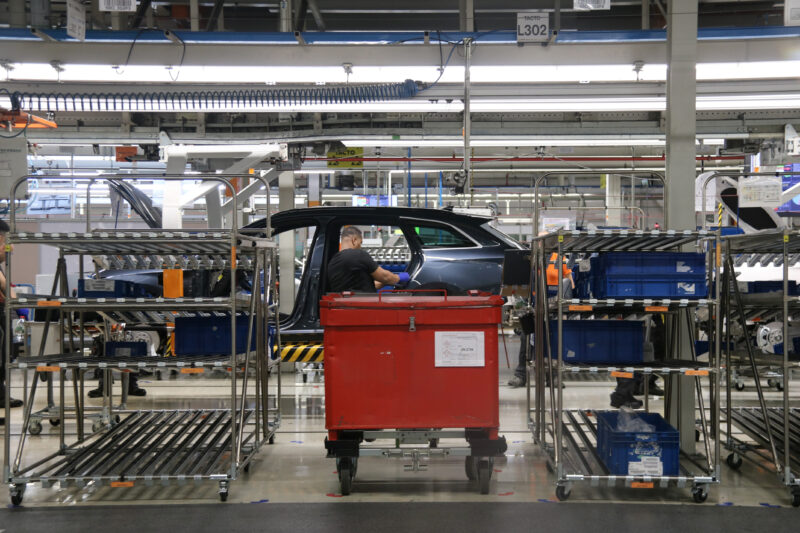 La Bustia inici produccio Cupra Raval i ID Polo primers electrics Martorell