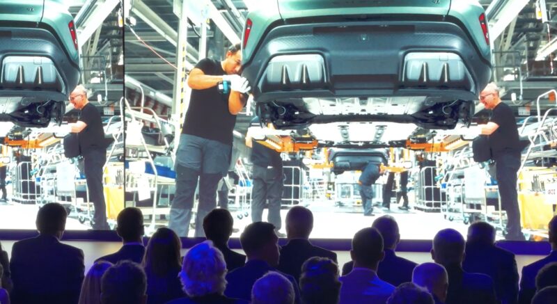 La Bustia inici produccio Cupra Raval i ID Polo primers electrics Martorell