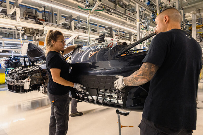 La Bustia inici produccio Cupra Raval i ID Polo primers electrics Martorell fotos Seat