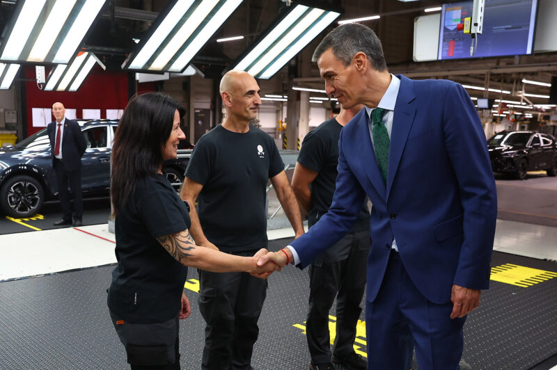La Bustia inici produccio Cupra Raval i ID Polo primers electrics Seat Martorell visita Pedro Sanchez