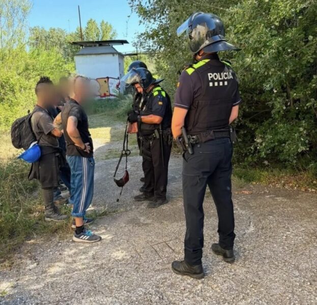 La Bustia intent ocupacio Can Bros Martorell 5