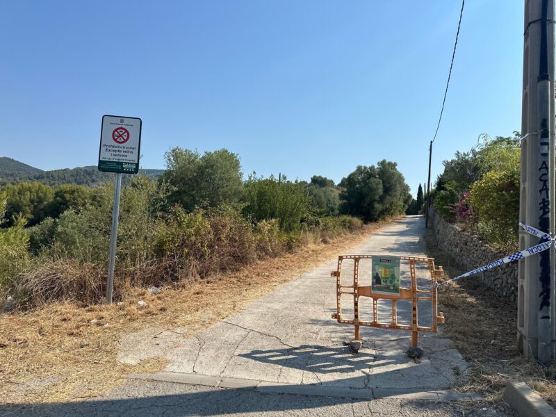 La Bustia acces espai natural Olesa 8 juliol