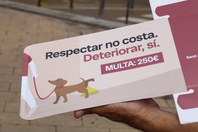 La Bustia campanya civisme gossos Sant Andreu 4