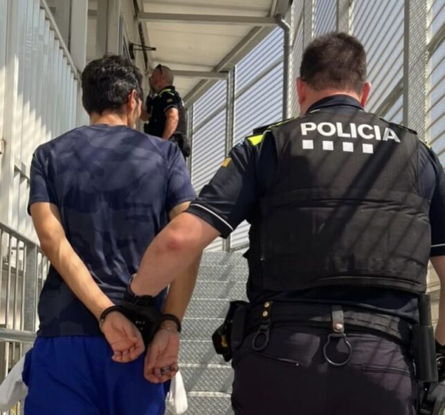 La Bustia detencio Policia Local Martorell 29 juliol 2