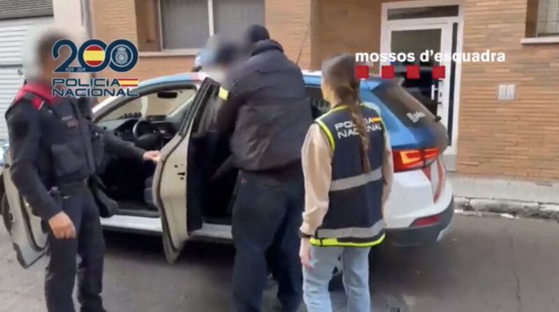 La Bustia operatiu Policia Nacional i Mossos 7 detinguts per assalts un a Olesa