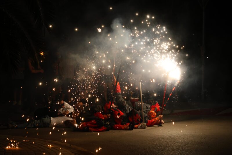 La Bustia correfoc Festa Major Martorell 1