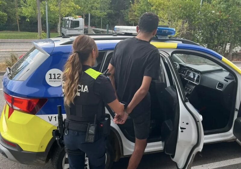 La Bustia detencions Policia Local Martorell 20 agost 1