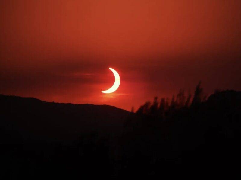 La Bustia eclipsi Olesa
