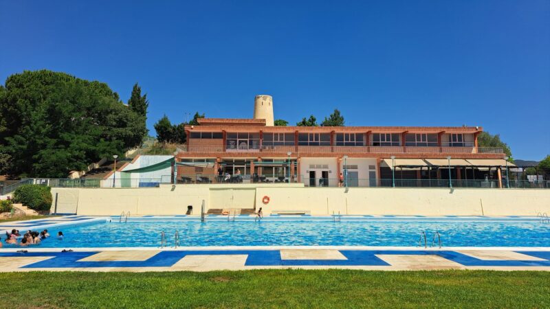 La Bustia piscina estiu Esparreguera 2026