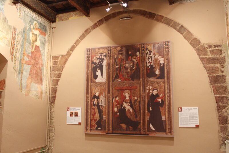 La Bustia inauguracio reproduccio retaule mare de deu antic convent Miralles Castellvi