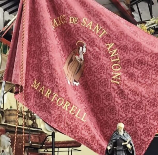 La Bustia presentacio i benediccio nova bandera Amics Sant Antoni Abat Martorell
