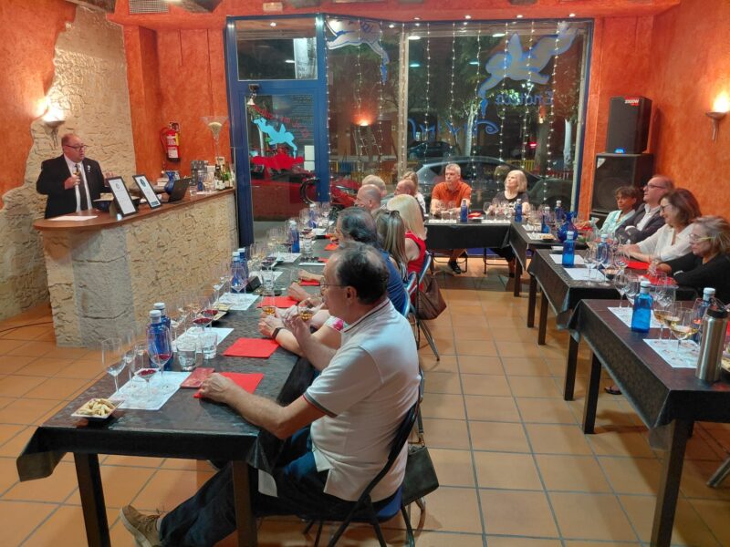 La Bustia Vinopera Divins 2026