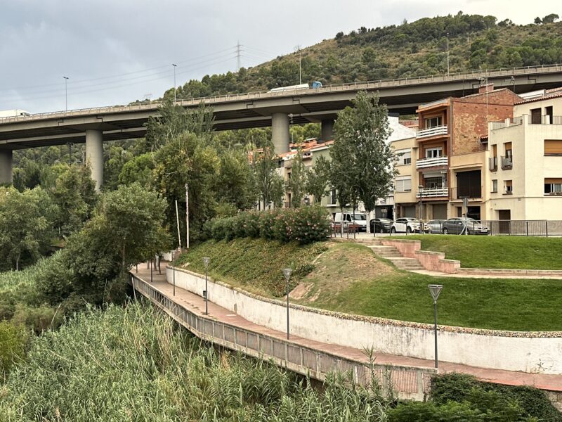La Bustia avinguda Generalitat de Martorell