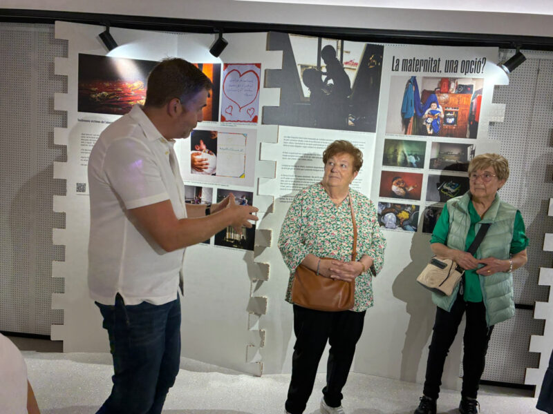 La Bustia exposicio Veus Invisibles Abrera 2