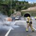 La Bustia cotxe cremat B40 fora tunel Abrera